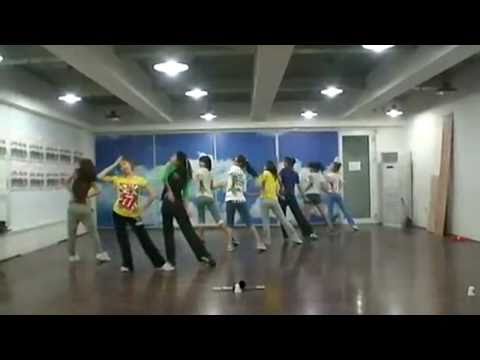 SNSD - Genie (demo + official + remix + rock tronic ver.) 2009 GIRLS' GENERATION 720p HD