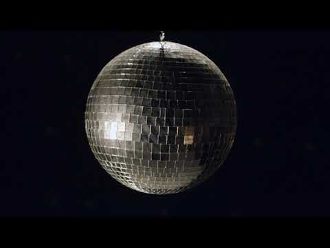 Mitski - Two Slow Dancers (Official Lyric Video)