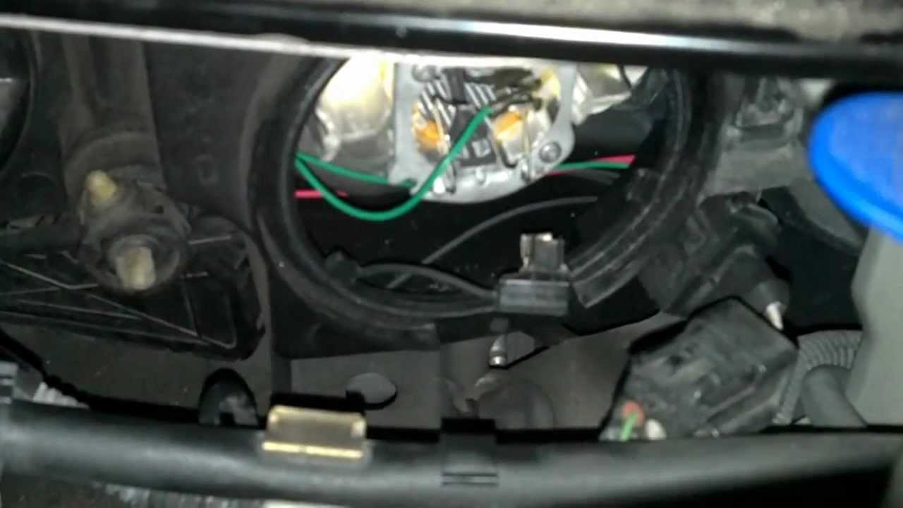 Replace headlight bulb ford ranger 1999 #2