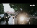 Video Viral | फिल्मी Style में युवकों ने Bike को Hospital Emergency Ward में घुसाया  - 02:16 min - News - Video