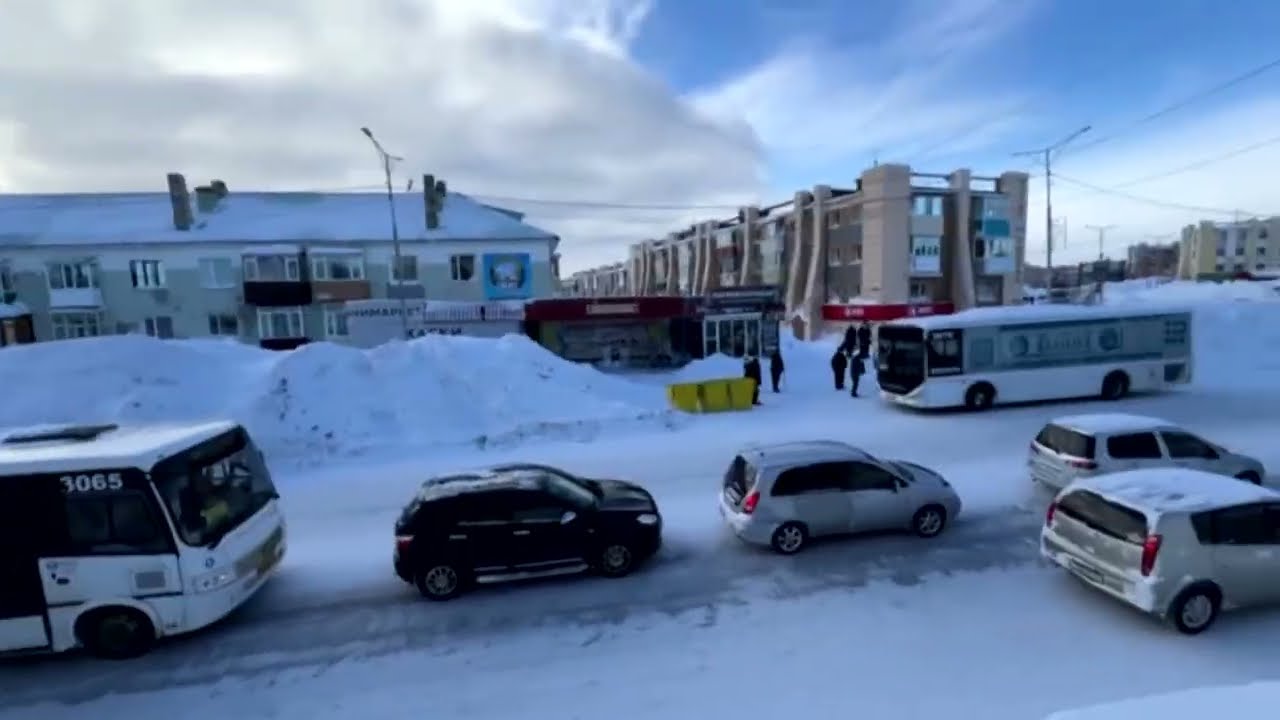 Snow buries Russia’s Far East; transport hit in China and Japan | REUTERS