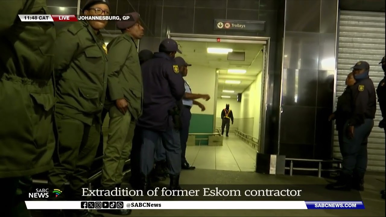 Heavy police presence as former Eskom contractor Michael Lamos arrives in SA