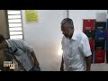 Lok Sabha Polls 2024 | Kerala Chief Minister Pinarayi Vijayan Casts his Vote in Pinarayi | News9