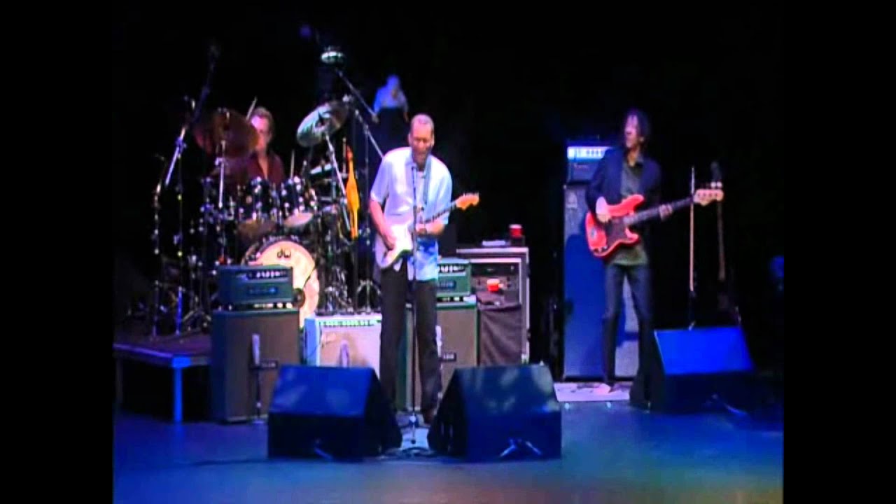 Robert Cray ~ Smoking Gun - YouTube