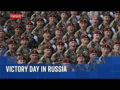 Actors recreate the battle of Berlin as part of Russia's anniversary celebrations
