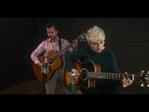 Tennessee Waltz - Vinny Raniolo & Sara Labriola | D'Angelico Guitars