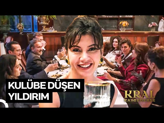 Hazır Herkes Buradayken Ortalığı Şöyle Bir Karıştıralım Hazır Herkes Buradayken Ortalığı Şöyle Bir Karıştıralım