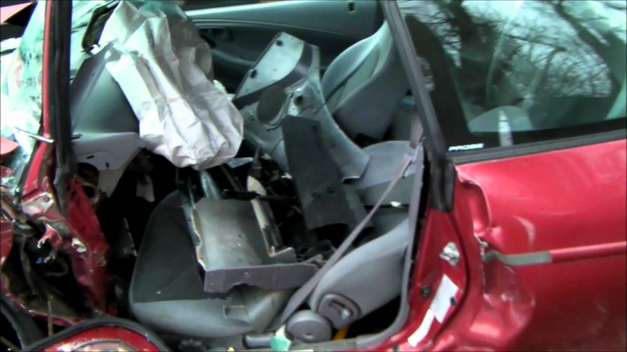 Head On Car Accident Aftermath - Ford Probe - YouTube