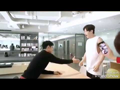 Yunho TVXQ fights power with Henry super junior m
