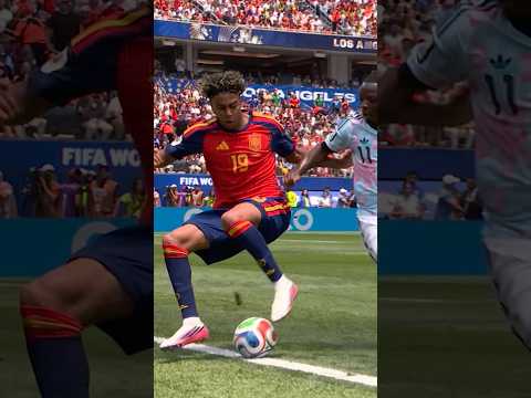Lamine Yamal skills in LA. ✨🇪🇸#FIFAWorldCupOnYT