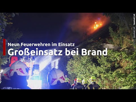 Großeinsatz: Neun Feuerwehren bei Brand eines Wohngebäudes in Grünau im Almtal im Einsatz