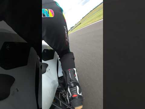 Even apologised to the guy behind me for it 😆 #motorbike #motorcycle #speeding