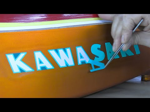 How to paint perfectly thin outline letters, with Fastest motorcycle SS750 in the world.