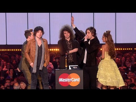 Catfish and the Bottlemen win British Breakthrough Act | The BRIT Awards 2016