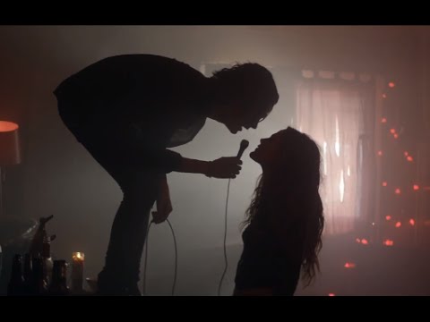 // the 1975 + rainy mood //