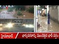 Heavy rain paralyses life in Hyd. localities