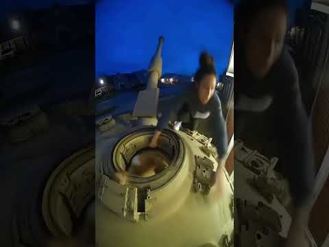 Don’t leave ur cat alone😀😀 #ai #cat #cats #funny #memes #shorts #aiartcommunity #ytshorts