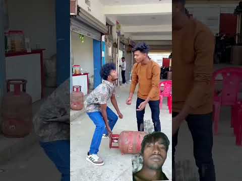 Meri help karo yaar #shorts #youtubeshorts #shortsfeed #comedy #surajroxnewvideo #surajrox #viral