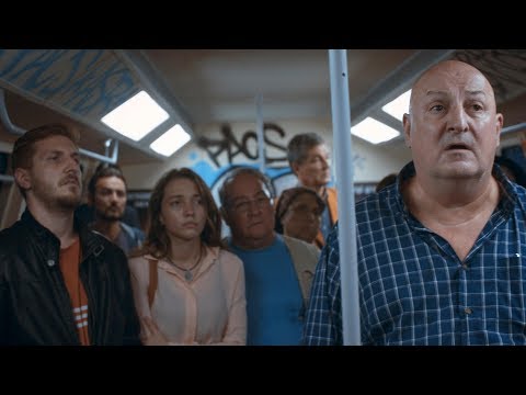 Coborâm la prima'