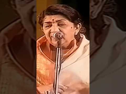 duniya mange apni murade #latamangeshkar #bestoflatamangeshkar #trendingshorts #status
