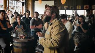 Teddy Swims surprise performance of &#39;The Door&#39; in Dublin Pub