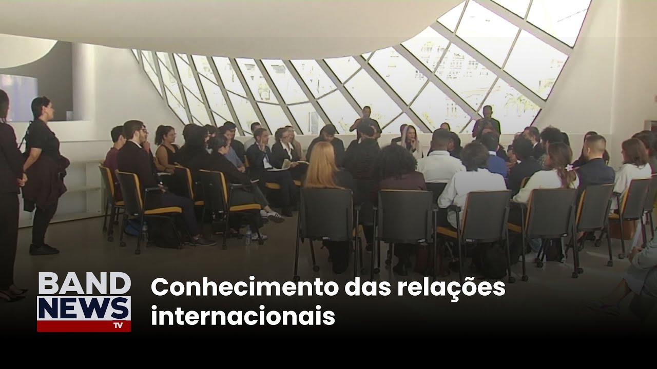 Emirados Árabes apresentam diplomacia a jovens no Rio | BandNewsTV
