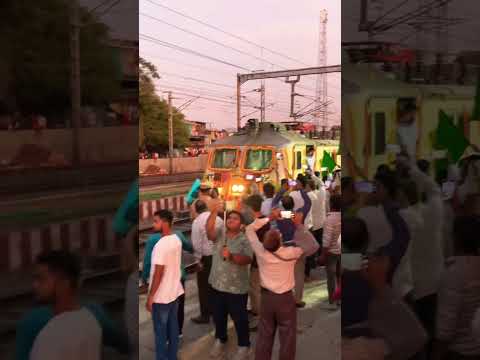 Kutch Express grand welcome at Palghar
