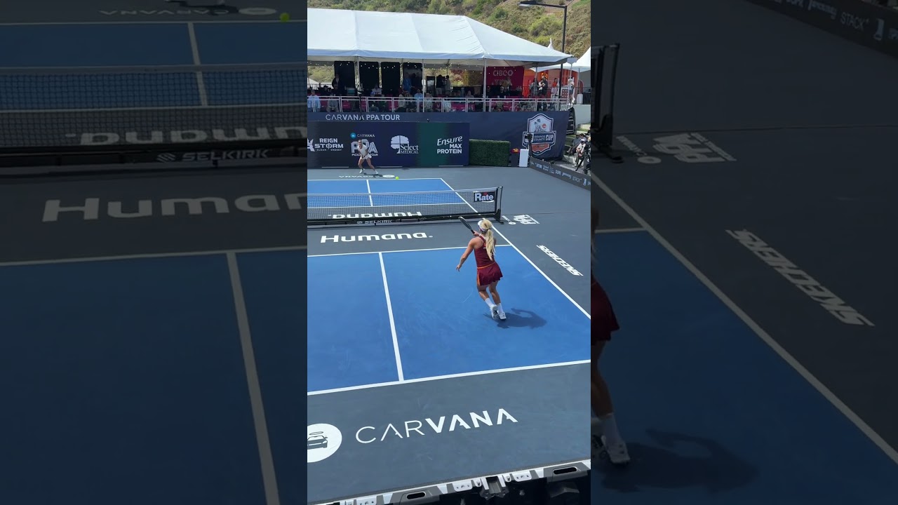 Anna Leigh Waters shows her creativity on this pickleball point 🔥