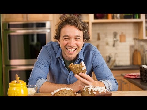 Frankie Celenza Teaches You How to Make His Mom's Friend's Banana Bread!