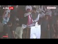 Akhilesh Yadav Live : तोड़े बैरिकेड,बेकाबू भीड़ के बीच अखिलेश यादव का धमाकेदार भाषण | SP | BJP  - 00:00 min - News - Video