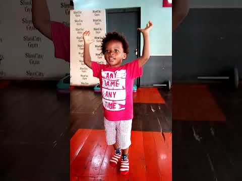 2+ year old Andy dances Ballet