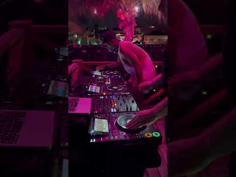 Lavelle Dupree and Scooter DJ delivered an unforgettable set at the
Trsyt Event!