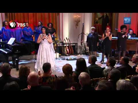 Aretha Franklin Performance At White House 2015 the look