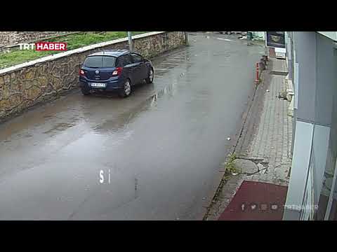 Korkuluklara çıkan çocuk balkondan böyle düştü