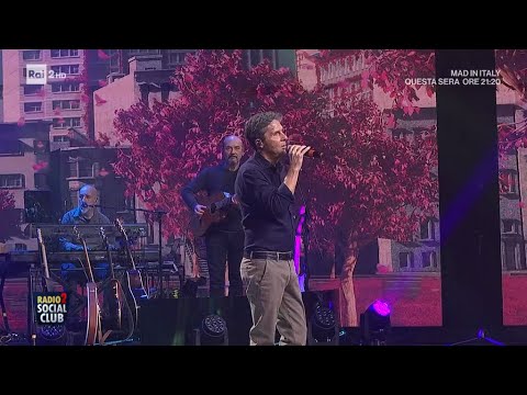 Luca Barbarossa con "La canzone dei vecchi amanti" - Radio2 Social Club 05/02/2024