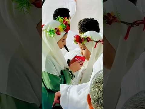Mashallah Two sister in Kaaba #kaaba #makkah