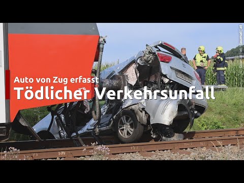 Tödlicher Unfall: Auto auf Bahnübergang in Aurolzmünster von Triebwagen der Hausruckbahn erfasst