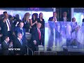 Trump receives cheers and boos at the New York Yankees game  - 00:50 min - News - Video