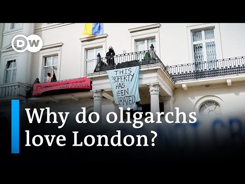 Squatters occupy Russian oligarch's London mansion | DW News