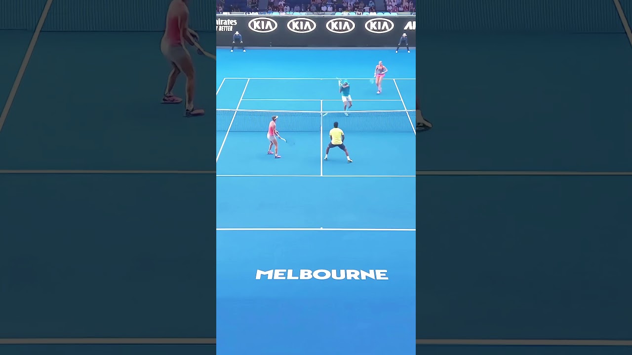 The guy in the blue is probably why the pickleball kitchen was invented 😳#tennis #pickleball