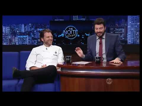 The Noite (24/04/15) - Entrevista com Carlos Bertolazzi