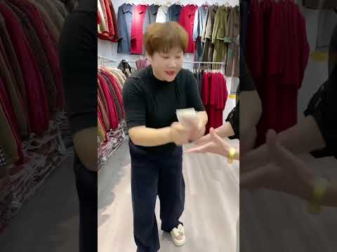 Kind woman help #motivation #positivevibes #lnspiration