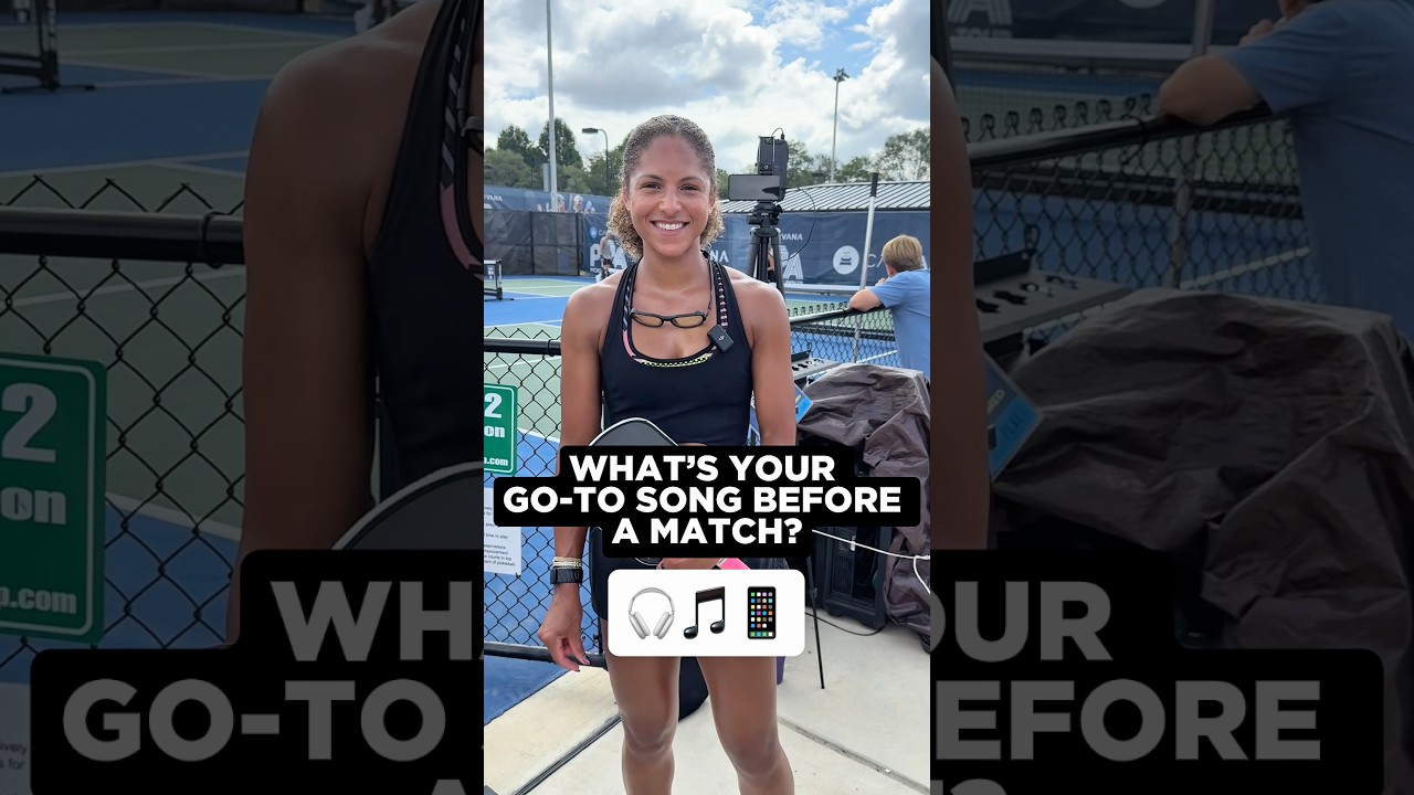 What are the pros listening to before their matches this week?? 🎧🎵📱