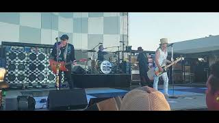 Cheap Trick "Heaven Tonight" Greenville, Wisconsin, USA Catfish Concert  Awesome! Loudest Trick ever