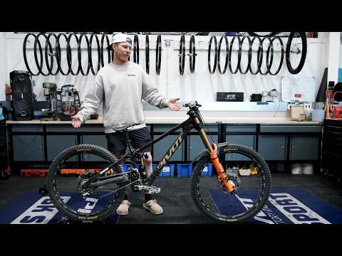 BERNARD KERR’S Pivot Phoenix DOWNHILL Bike