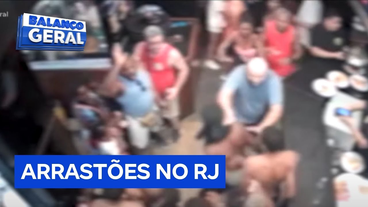 Grupo de jovens invade restaurante clientes e funcionários ameaçados