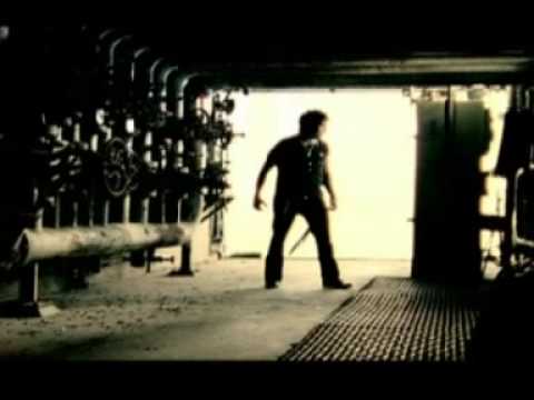 Papa Roach  - video for new single 'Lifeline'