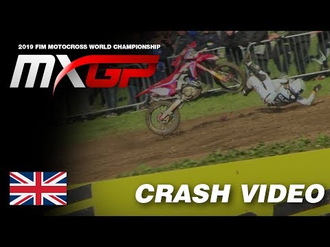 MXGP of Great Britain 2019: Crashes, Passes... 