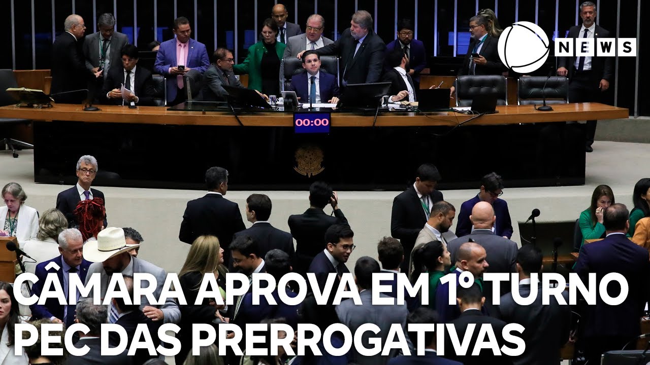 Câmara aprova em 1° Turno PEC que amplia prerrogativas de deputados e senadores