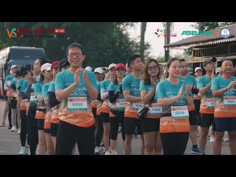 Toàn cảnh Giải chạy offline Bước chân Di sản 2025: Hành trình 3 miền rực rỡ